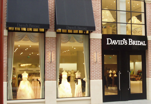 El gigante de la moda nupcial David’s Bridal desembarca en Latinoamérica con una tienda en México